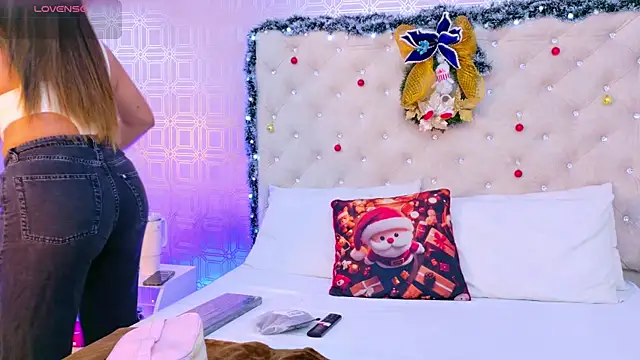 Sara Desire online show from December 2025 12:25:01 PM