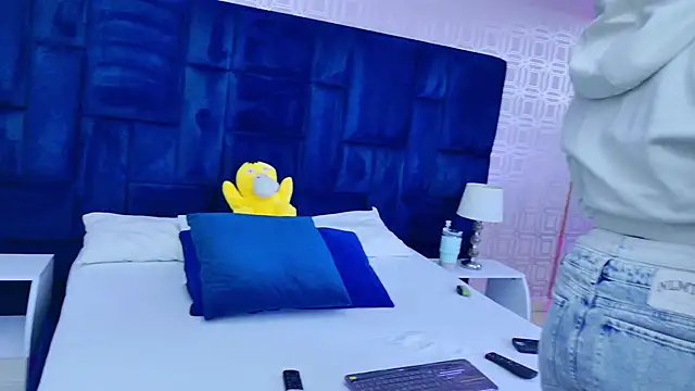 Sara Desire online show from February 2026 11:37:02 AM