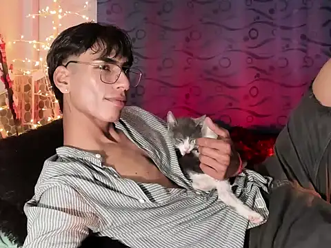 Teo skinny online show from December 2024 12:50:01 AM