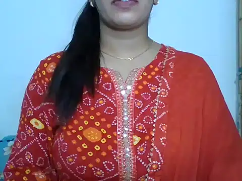 Snapshot of sparkling_queen chatting on January 2025 04:14:02 PM sparkling queen online show from January 2025 04:14:02 PM