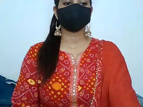 Snapshot of sparkling_queen chatting on March 2025 03:52:01 PM sparkling queen online show from March 2025 03:52:01 PM