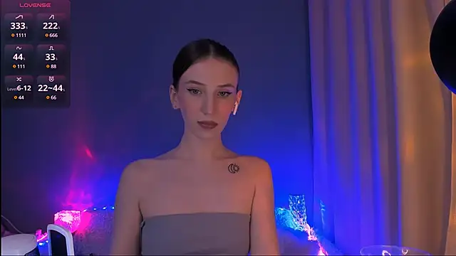 Snapshot of ellaamber chatting on December 2024 12:01:02 AM ellaamber online show from December 2024 12:01:02 AM