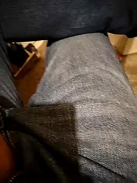 A man in public online show from October 2025 07:42:02 PM