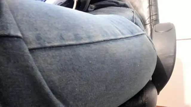 EmaGw online show from February 2025 11:35:01 PM