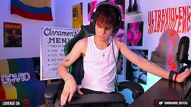 cinnamon boyxxx online show from December 2024 04:56:02 AM