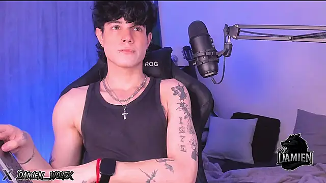 cinnamon boyxxx online show from September 2025 02:12:01 AM