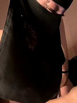 Snapshot of Jumanaa chatting on December 2025 09:44:02 PM Jumanaa online show from December 2025 09:44:02 PM