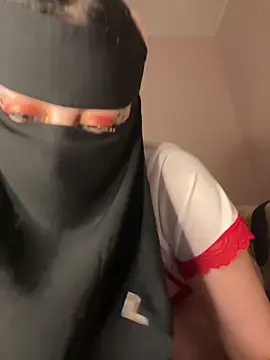 Snapshot of Jumanaa chatting on February 2026 08:36:01 PM Jumanaa online show from February 2026 08:36:01 PM