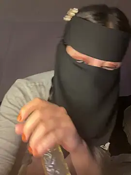 Snapshot of Jumanaa chatting on February 2026 04:25:01 PM Jumanaa online show from February 2026 04:25:01 PM