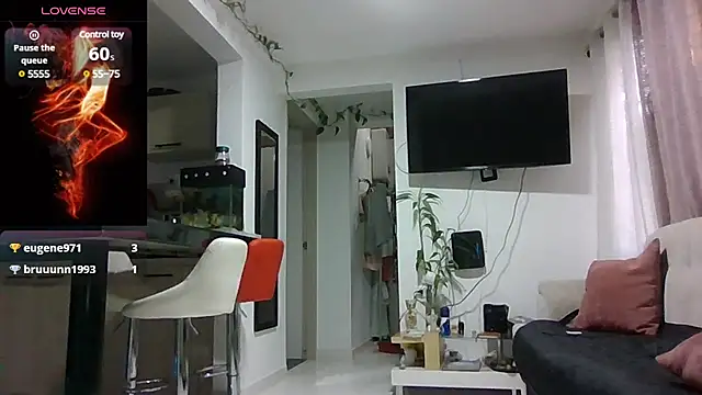 Snapshot of saramartinez1000 chatting on February 2025 09:38:01 PM saramartinez1000 online show from February 2025 09:38:01 PM