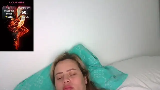 Snapshot of saramartinez1000 chatting on March 2025 03:08:01 AM saramartinez1000 online show from March 2025 03:08:01 AM