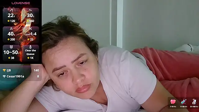 Snapshot of saramartinez1000 chatting on March 2025 05:24:02 AM saramartinez1000 online show from March 2025 05:24:02 AM