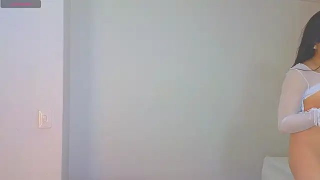 Snapshot of Tiphani_walker_ chatting on January 2026 12:13:01 AM Tiphani walker online show from January 2026 12:13:01 AM