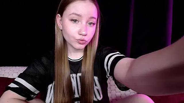 SindiWatsoon online show from December 2024 12:49:01 PM