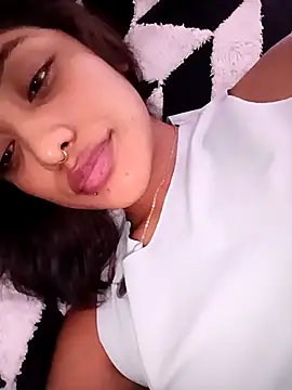 VictoireFeller online show from September 2025 04:38:01 AM