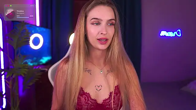 Kamila icee online show from October 2025 07:01:02 PM