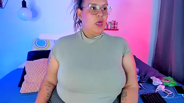 monicabbw  online show from January 2025 09:29:01 PM