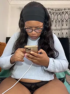 MimiCurves online show from June 2026 08:30:01 AM