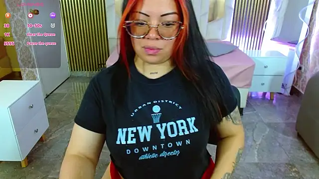 martinna tay online show from November 2025 03:29:02 AM