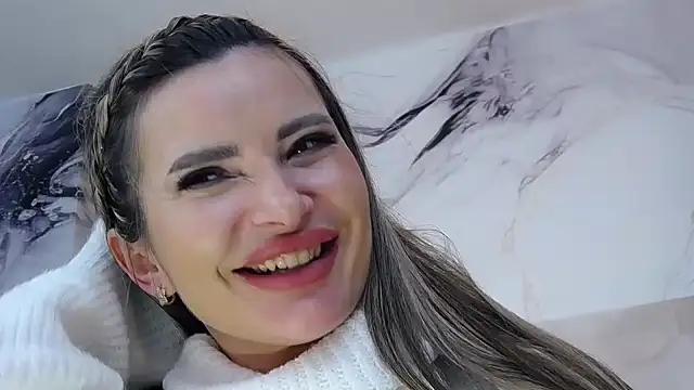 Snapshot of NightshadeIris chatting on December 2024 03:26:01 PM NightshadeIris online show from December 2024 03:26:01 PM