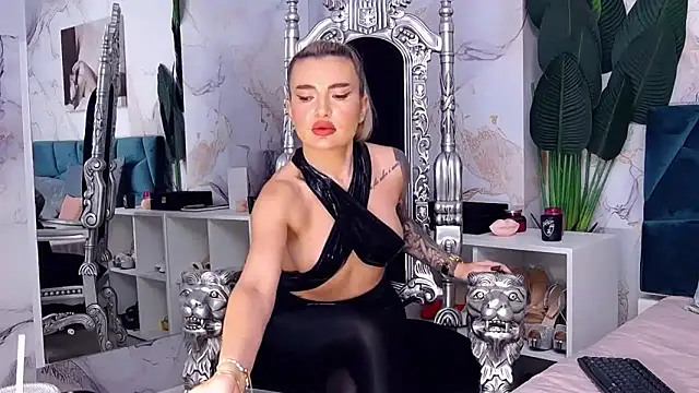 Snapshot of NightshadeIris chatting on January 2026 09:46:02 AM NightshadeIris online show from January 2026 09:46:02 AM