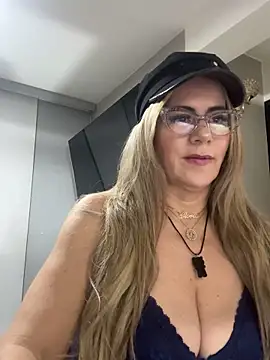 LARIANA RIVERA23 online show from February 2025 04:01:01 AM