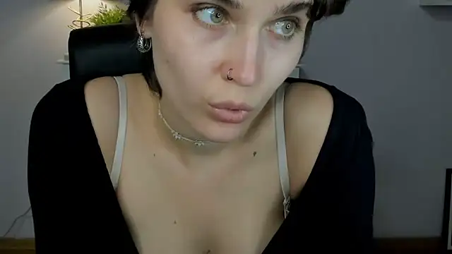 sarah perfect online show from May 2026 12:34:02 PM