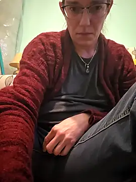 SpiceLea online show from November 2025 04:18:02 PM