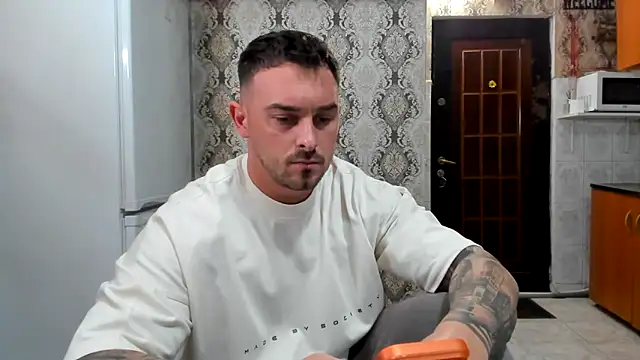 Snapshot of Jonmusclemaster chatting on May 2026 08:21:02 PM Jonmusclemaster online show from May 2026 08:21:02 PM