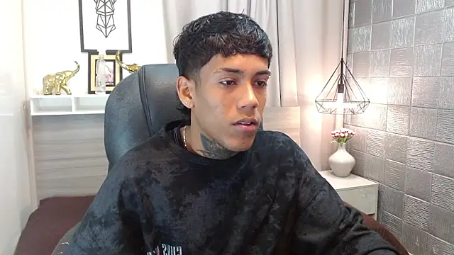 Snapshot of Alan_Cute18 chatting on February 2026 12:48:02 PM Alan Cute18 online show from February 2026 12:48:02 PM