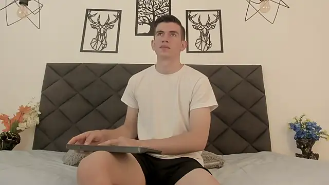 MikaelSlow online show from February 2025 04:14:01 AM