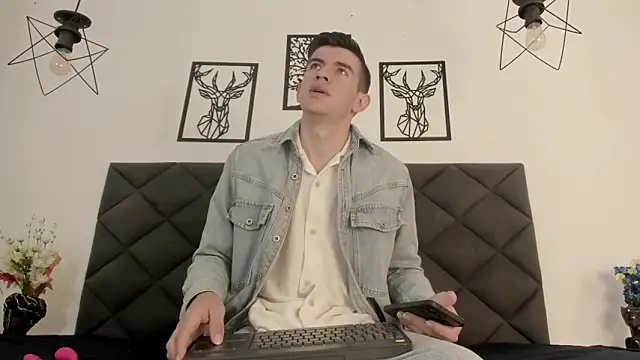 MikaelSlow online show from February 2025 04:07:02 AM