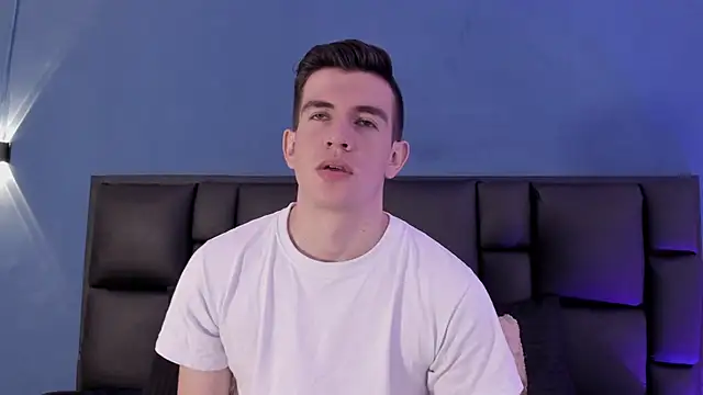 MikaelSlow online show from September 2025 04:55:02 AM