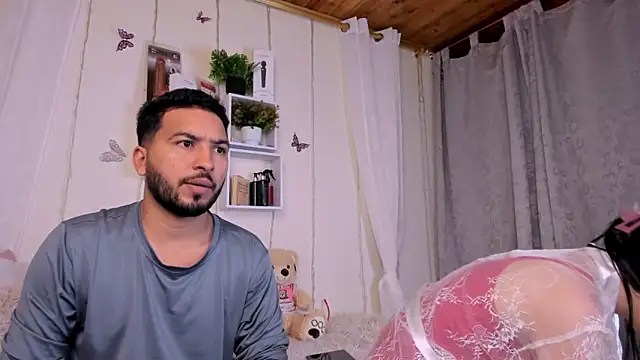 Idara and Edahi01 online show from March 2025 10:42:01 PM