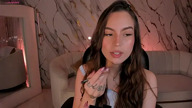 Snapshot of MarianneLane chatting on March 2026 08:26:01 PM MarianneLane online show from March 2026 08:26:01 PM