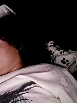 Liancy online show from November 2025 07:58:01 PM