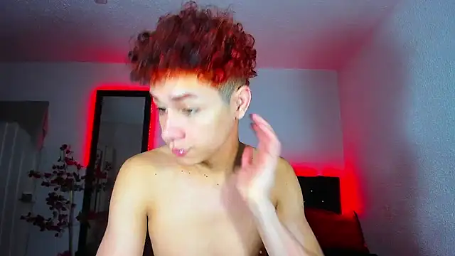 Snapshot of DavidfullOFlove chatting on January 2025 12:51:02 AM DavidfullOFlove online show from January 2025 12:51:02 AM