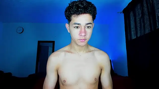 Snapshot of DavidfullOFlove chatting on March 2025 04:10:01 PM DavidfullOFlove online show from March 2025 04:10:01 PM