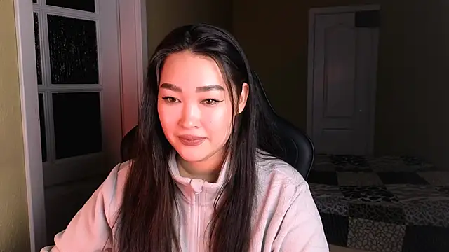 Snapshot of Erica_Wayne chatting on January 2025 02:41:01 PM Erica Wayne online show from January 2025 02:41:01 PM