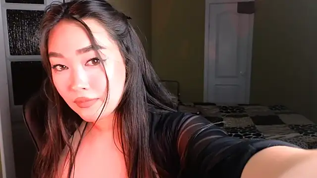 Snapshot of Erica_Wayne chatting on January 2025 02:04:01 PM Erica Wayne online show from January 2025 02:04:01 PM