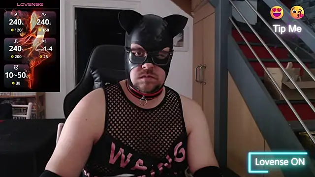 punky233 online show from June 2026 04:06:01 PM
