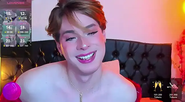 Snapshot of mike_blossom chatting on January 2025 05:15:02 PM mike blossom online show from January 2025 05:15:02 PM