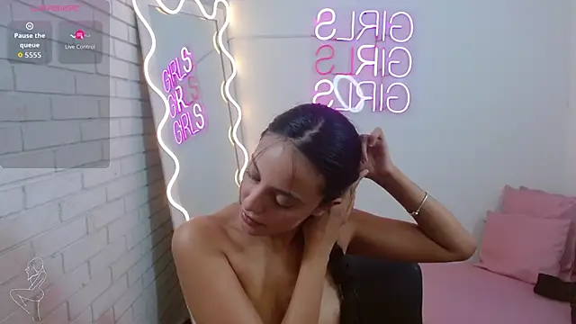 Pia tay online show from November 2025 03:48:01 AM