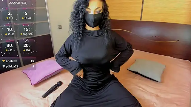 Snapshot of habibi_moon chatting on March 2025 02:19:01 AM habibi moon online show from March 2025 02:19:01 AM