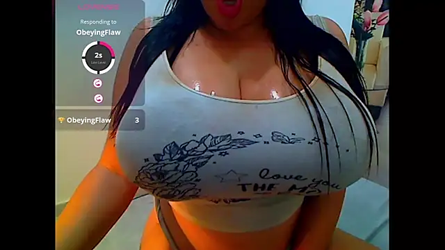 Snapshot of Bigcocksexyluisa chatting on April 2026 05:06:01 PM Bigcocksexyluisa online show from April 2026 05:06:01 PM