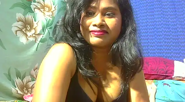 Snapshot of sexy_roma chatting on February 2025 05:39:02 PM sexy roma online show from February 2025 05:39:02 PM