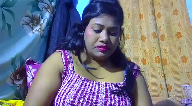 Snapshot of sexy_roma chatting on March 2025 08:59:01 PM sexy roma online show from March 2025 08:59:01 PM