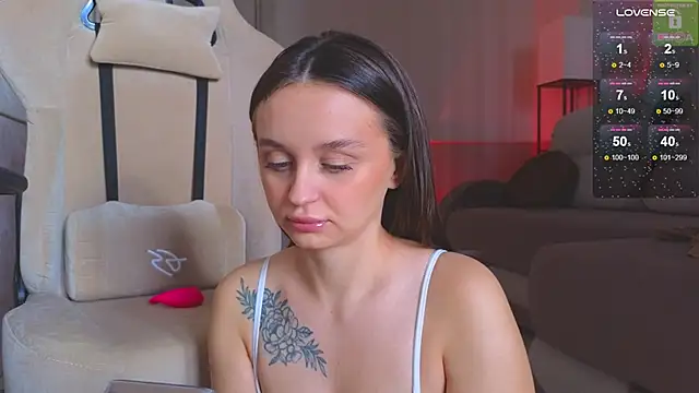 Katy perry  online show from November 2025 05:43:01 AM