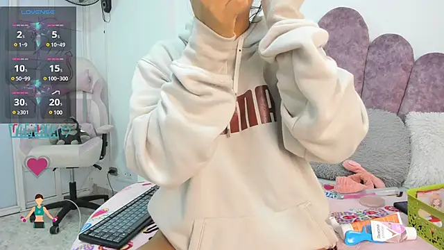 Valeria Fitness online show from February 2025 12:05:02 PM