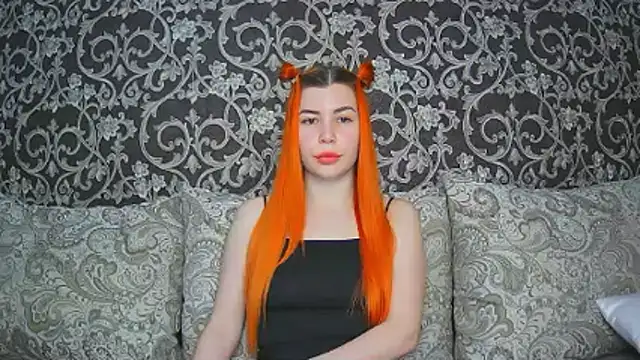 Snapshot of ElllaNuar chatting on November 2025 02:50:02 AM ElllaNuar online show from November 2025 02:50:02 AM